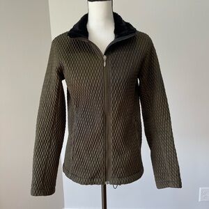 Columbia Women's size medium quilted dark army green with black collar outdoors